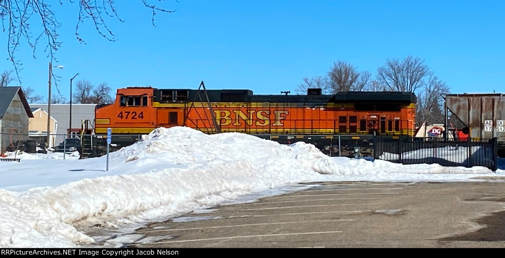 BNSF 4724